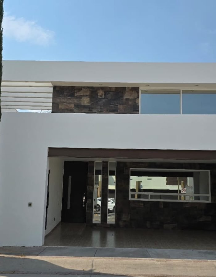 CASA RESIDENCIAL EN VENTA PUNTA DEL ESTE